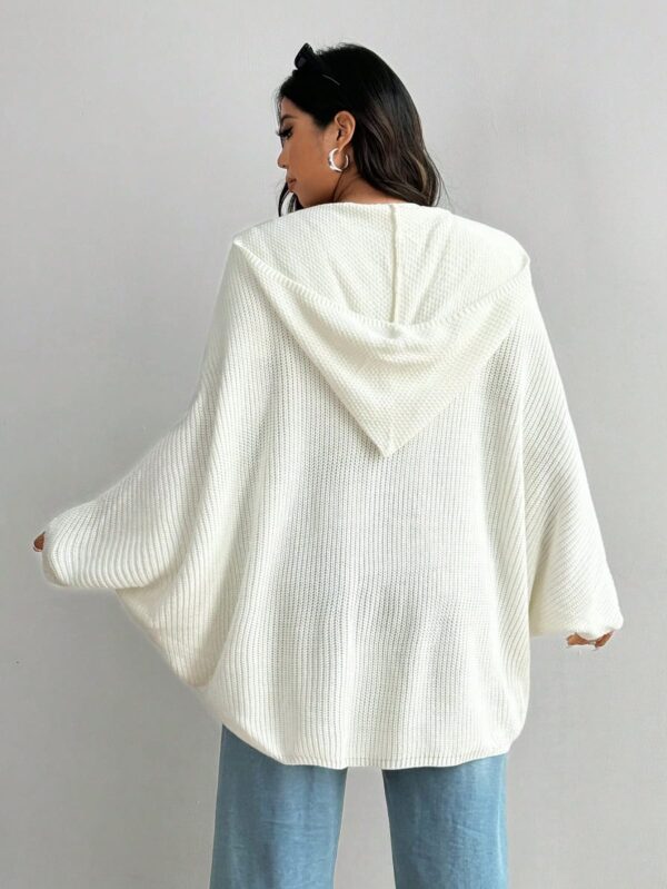 Calvaya Cardigan com Capuz de Manga Morcego e Cor Sólida - Imagem 2